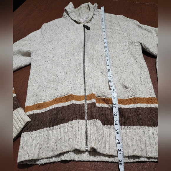 Mwrona Men's Cream and Brown Sweater - Picture 2 of 11